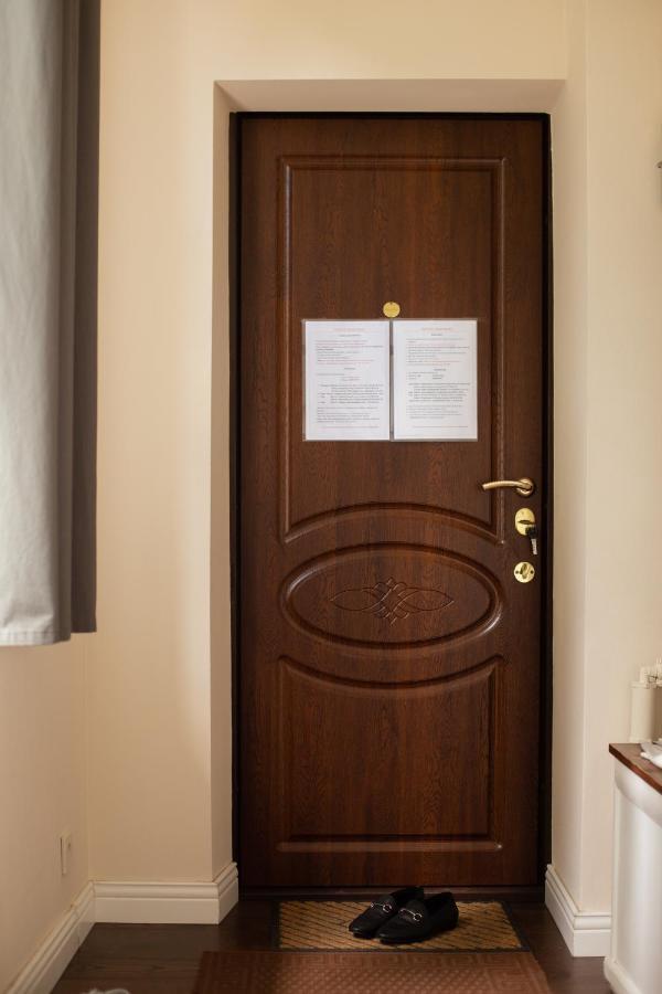 Old Lviv Apartment Экстерьер фото