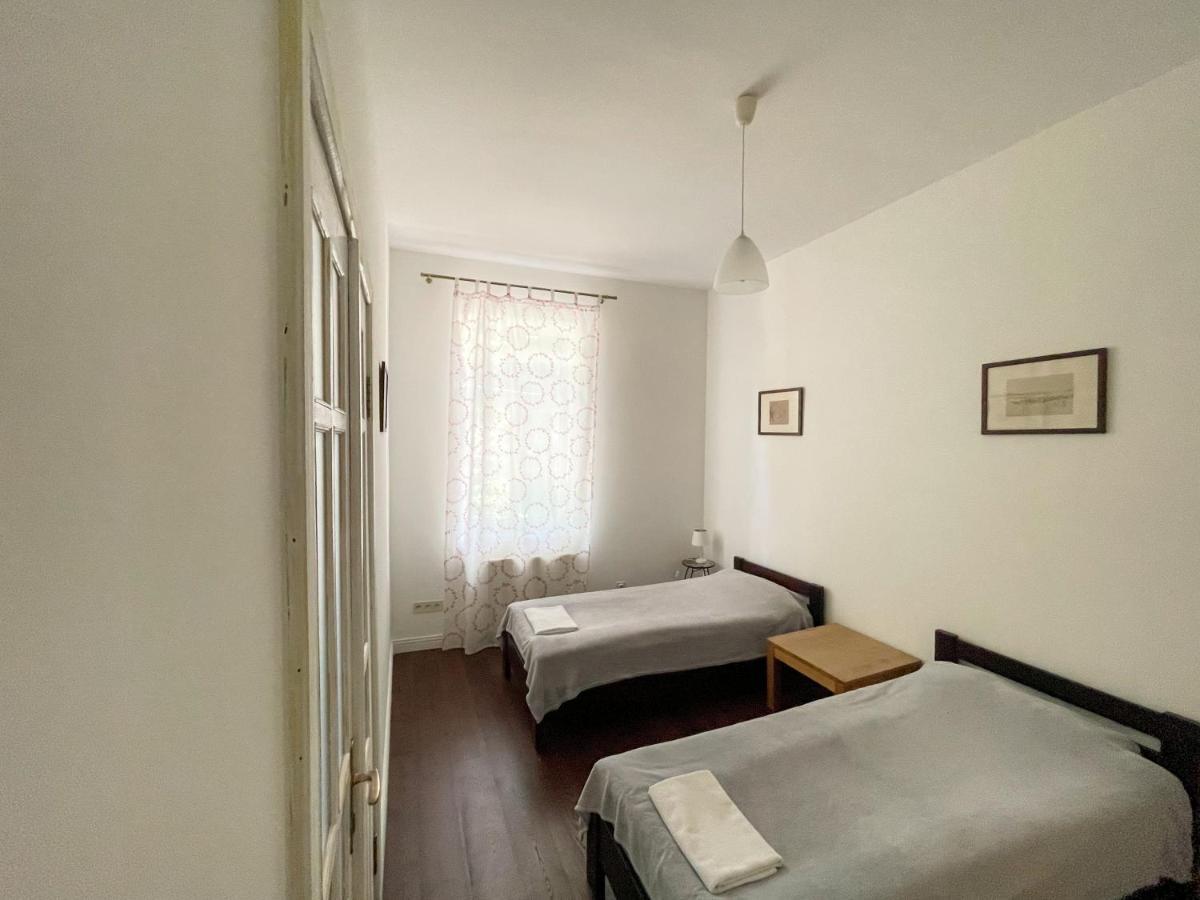 Old Lviv Apartment Экстерьер фото